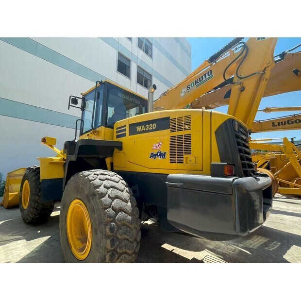 2018 Komatsu WA320-43251678