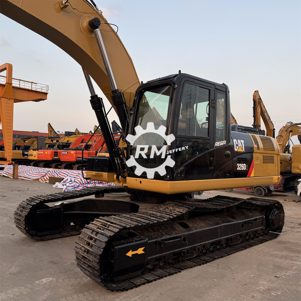 2018 كاتربيلر 326D-43251695