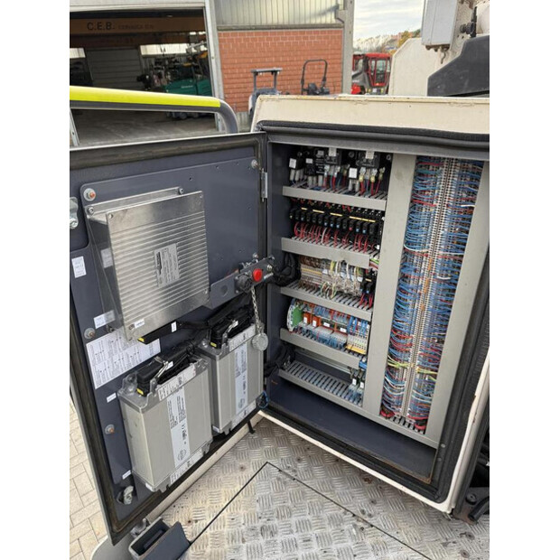 2013 فيرتجين W100Fi-43251868