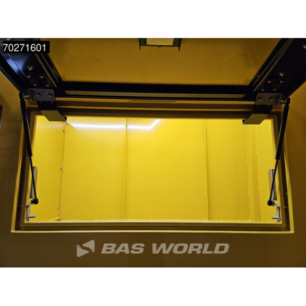 2025 Mercedes-Benz Arocs 4158-43254643