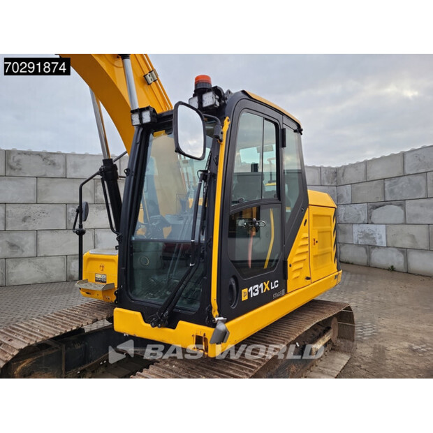 2021 جيه سي بي 131X L SV-43255892