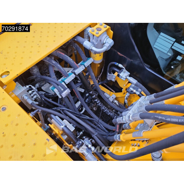 2021 جيه سي بي 131X L SV-43255895