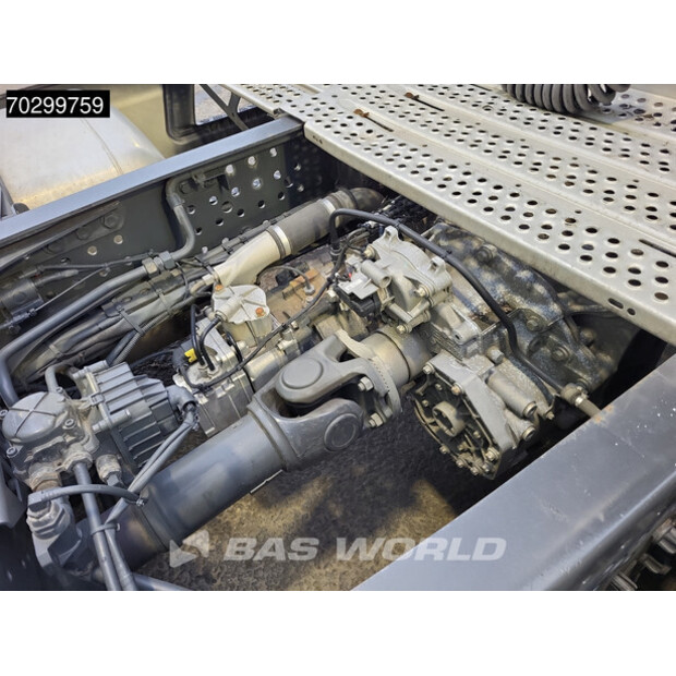 2022 Mercedes-Benz Actros 1842-43256133