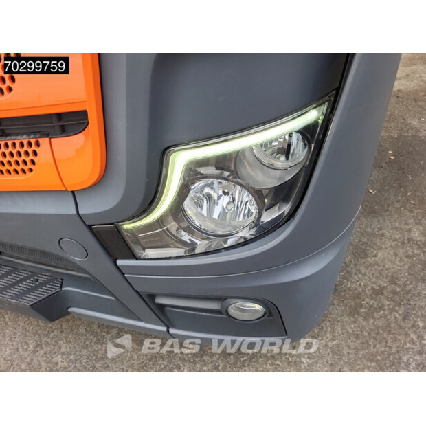 2022 Mercedes-Benz Actros 1842-43256142