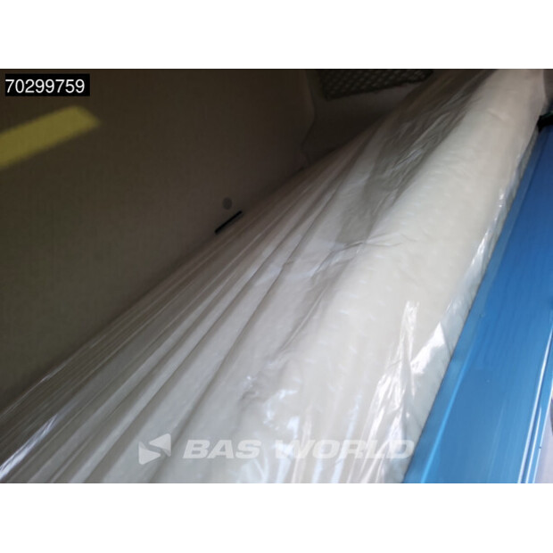 2022 Mercedes-Benz Actros 1842-43256151