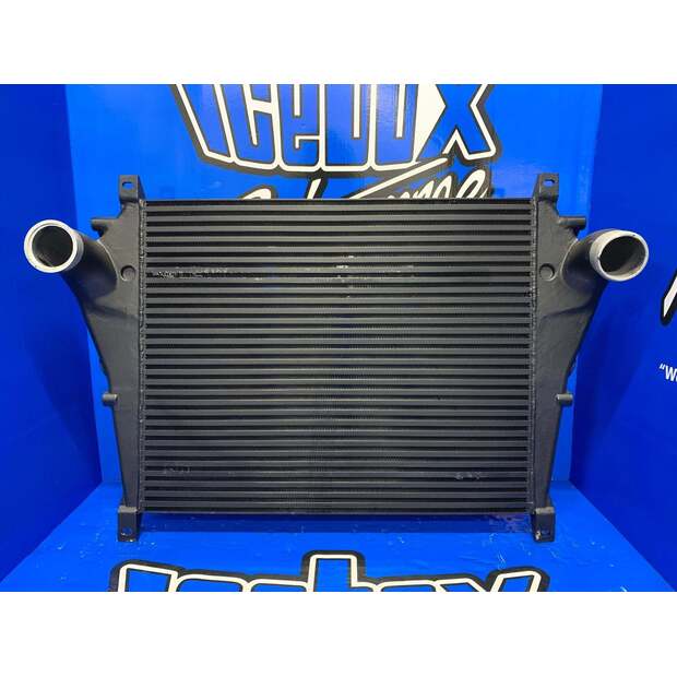 مبرد هواء الشحن فولفو مستعملة-43259325