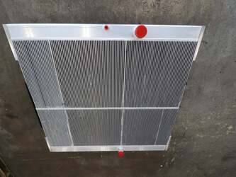 Image de PIÈCES DÉTACHÉES Radiator - Aluminum OEM Used