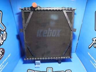 صورة ل قطع غيار Radiator-BOH بيتربلت مستعملة