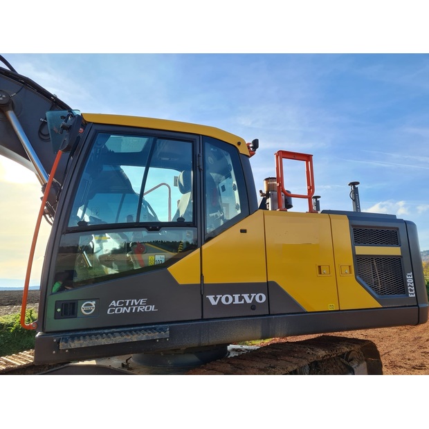 2023 Volvo EC220EL-43268178
