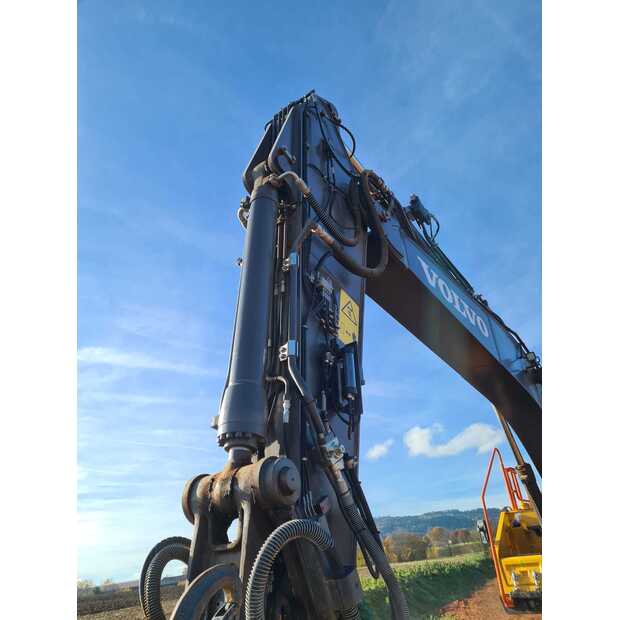 2023 Volvo EC220EL-43268183