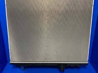 Image de PIÈCES DÉTACHÉES Radiator-PTR PETERBILT Used