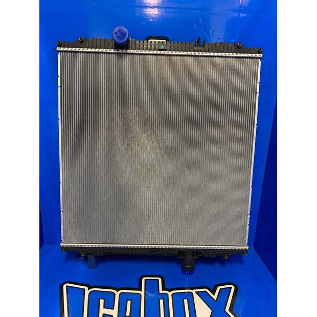 Radiator - Aluminum PETERBILT Used-43271736