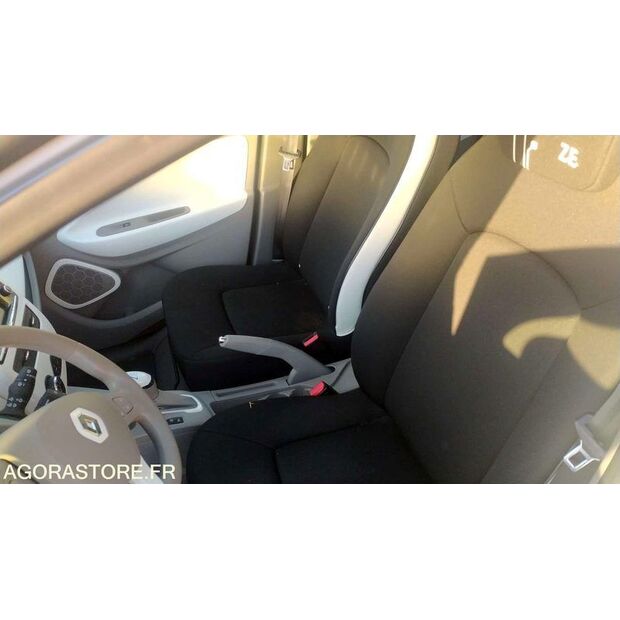 2016 رينو ZOE-43276693