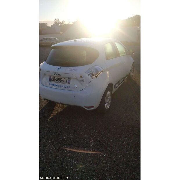 2016 رينو ZOE-43276696