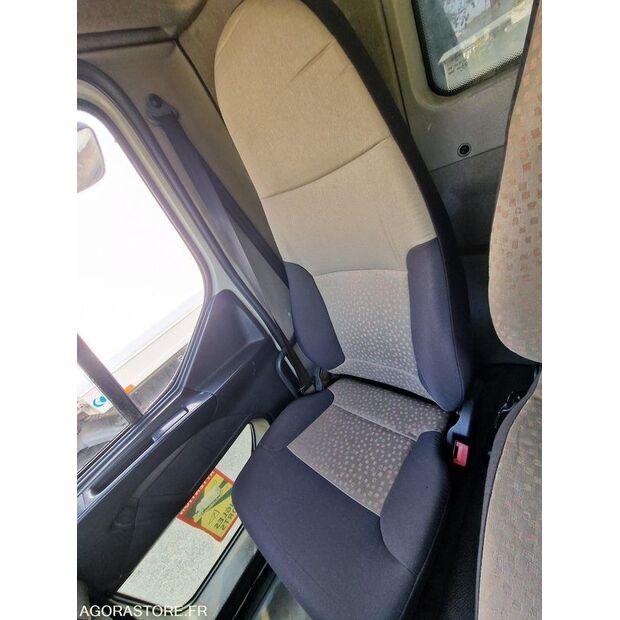 2011 Renault PREMIUM-43277054