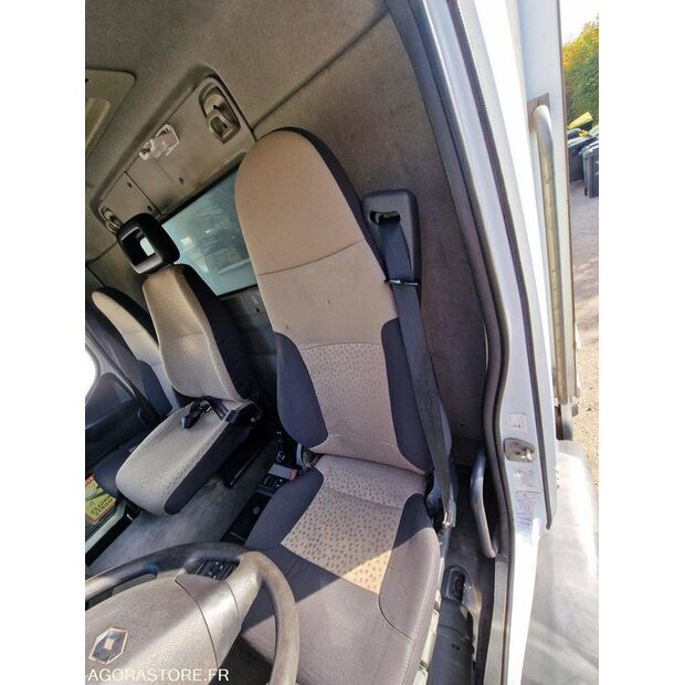 2011 Renault PREMIUM-43277056