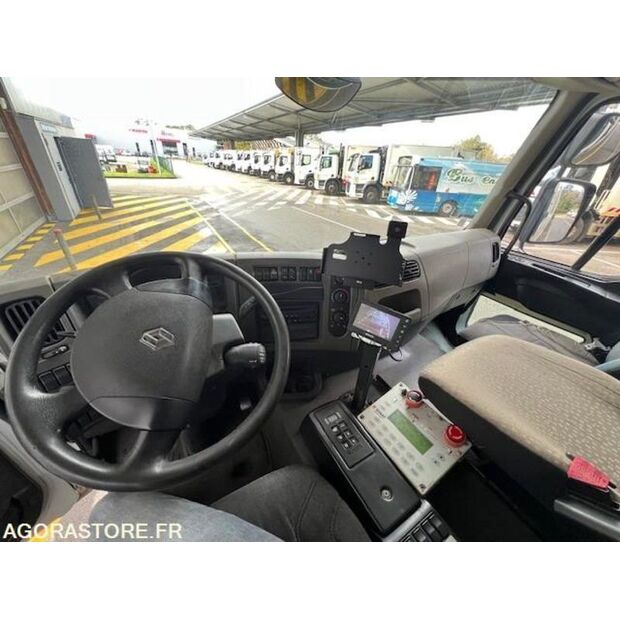 2013 Renault PREMIUM-43277170