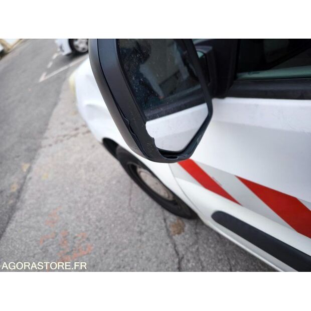 2012 Peugeot PARTNER-43277189