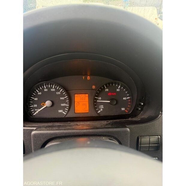 2014 Mercedes-Benz SPRINTER-43277276