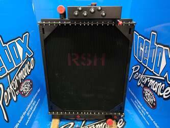 صورة ل Radiator-BOH Radiator-BOH Peirce مستعملة