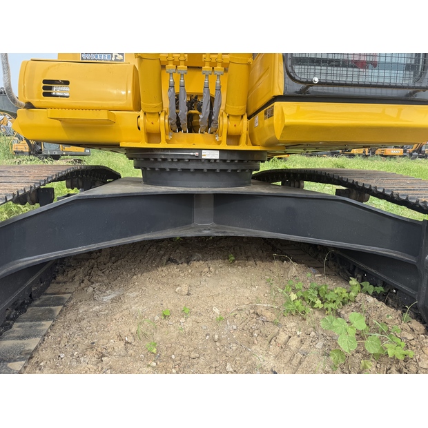 2024 Komatsu PC240-8-43278263