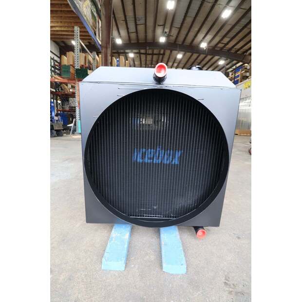 Radiator - Aluminum نيو هولاند مستعملة-43278317