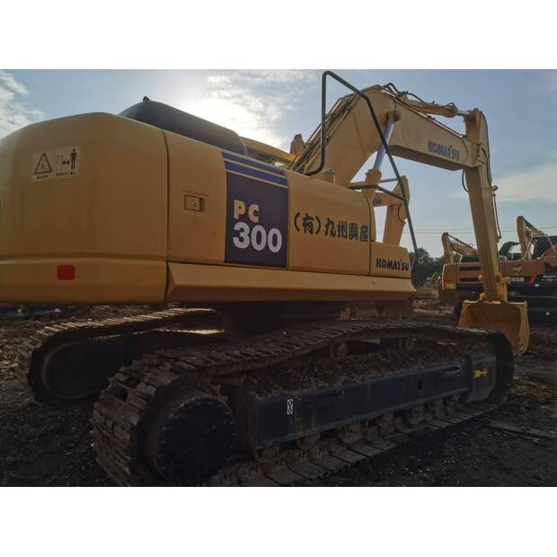 2024 Komatsu PC300-7-43278548