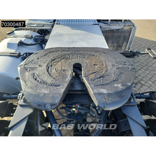 2017 فولفو FM500-43280076