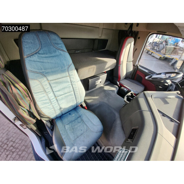 2017 فولفو FM500-43280092