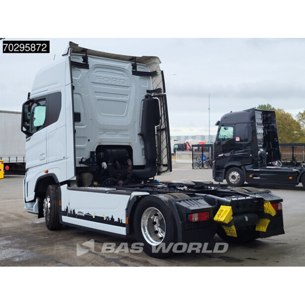 2022 Ford F-Max 500-43280494