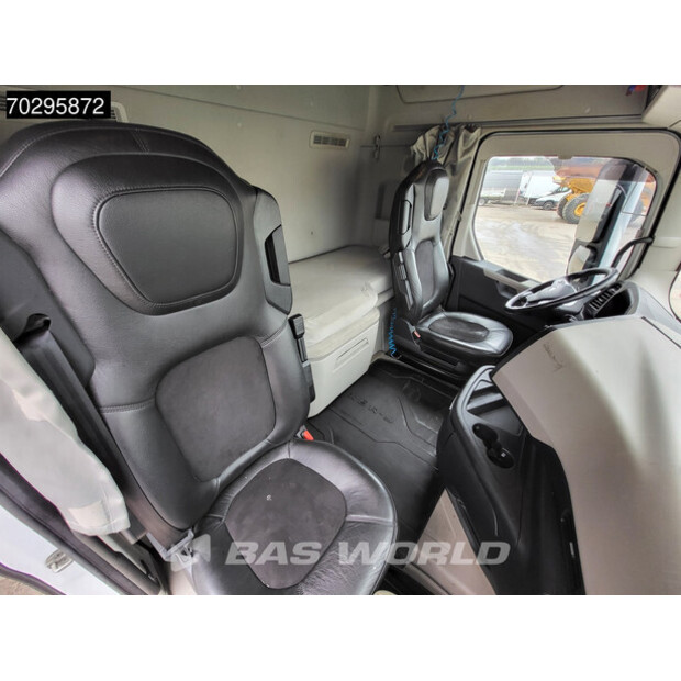 2022 Ford F-Max 500-43280524