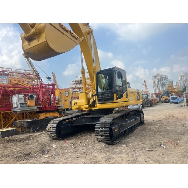 2023 Komatsu PC400-8R-43281889