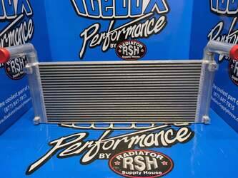 صورة ل مبرد هواء الشحن مبرد هواء الشحن كوماتسو مستعملة