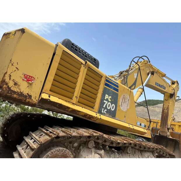 2018 Komatsu PC700-43282285