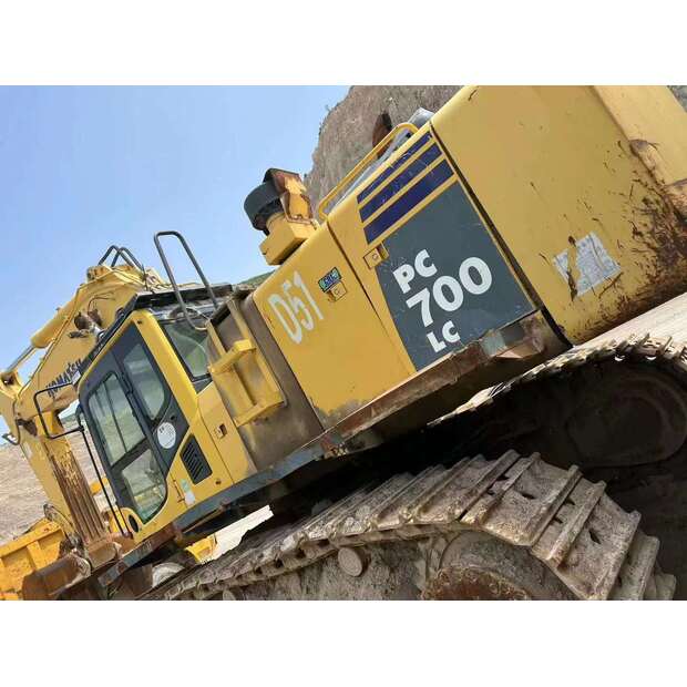 2018 Komatsu PC700-43282286