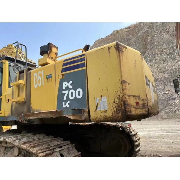 2018 Komatsu PC700-43282287