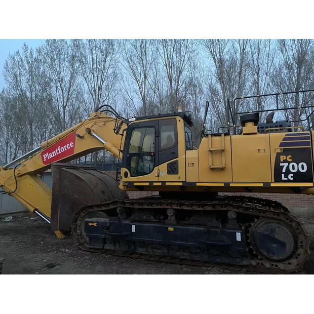 2018 Komatsu PC700-43282290