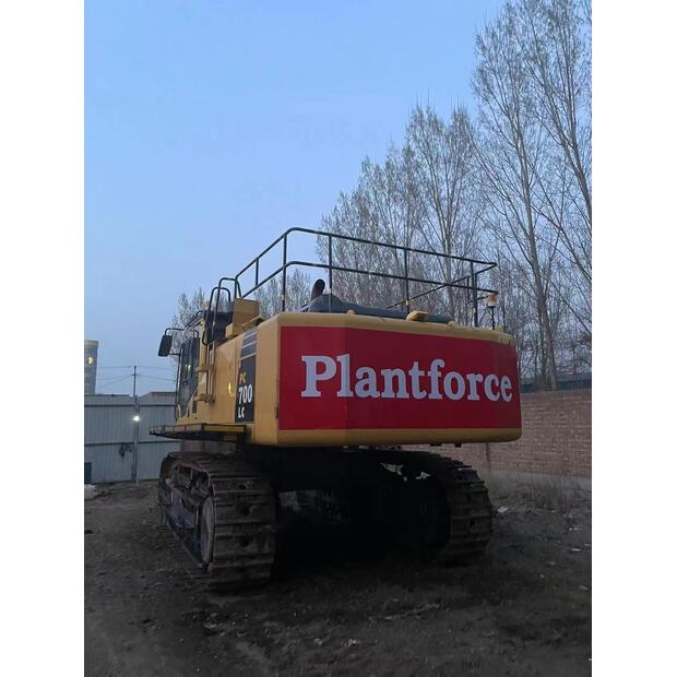 2018 Komatsu PC700-43282291