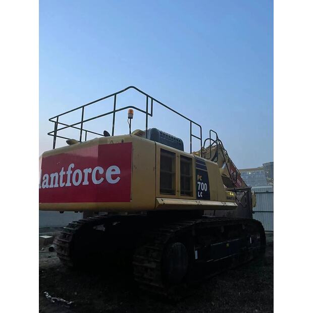2018 Komatsu PC700-43282292