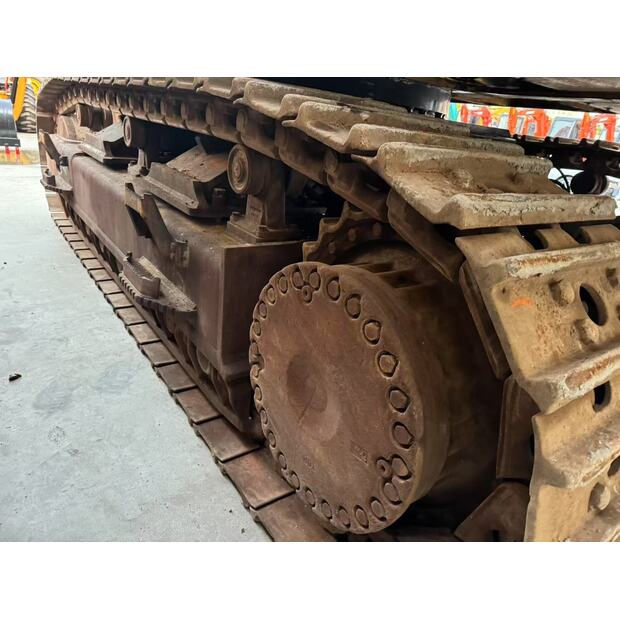 2016 كوماتسو PC700-8-43282548