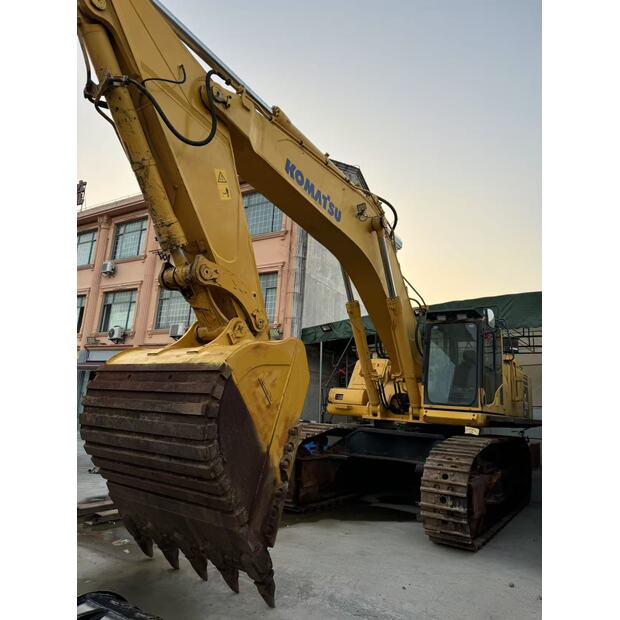 2016 كوماتسو PC700-8-43282553