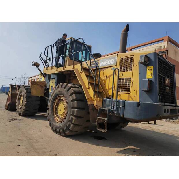 2018 كوماتسو WA600-6-43283214