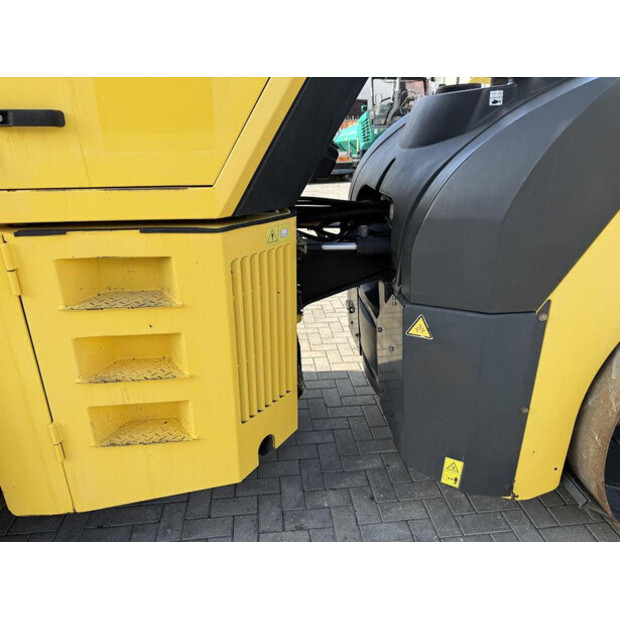 2006 BOMAG BW151AD-4-43284560