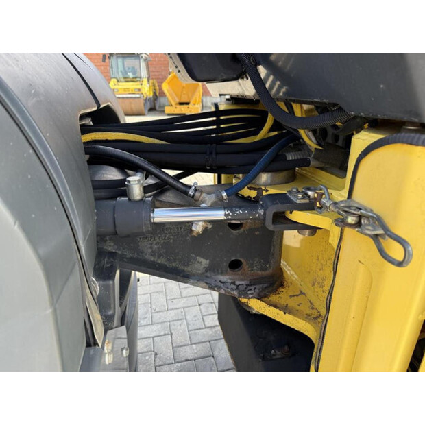 2006 BOMAG BW151AD-4-43284591