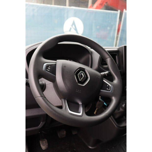2022 Renault Master-43285761