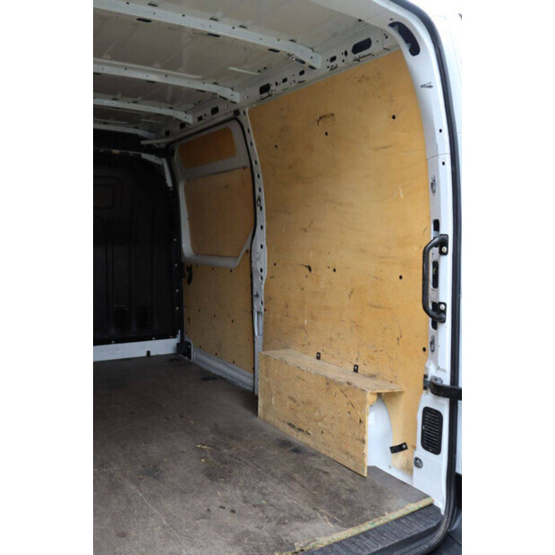 2022 Renault Master-43285772