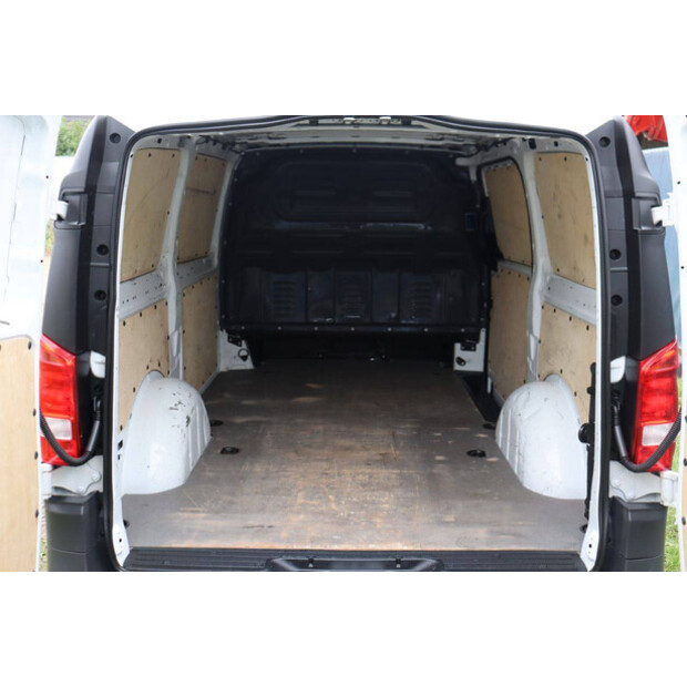 2017 Mercedes-Benz Vito-43285844