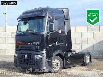 صورة ل رؤوس شاحنات 2022 رينو T520