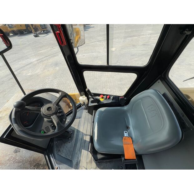 2023 كاتربيلر CS10GC-43287364