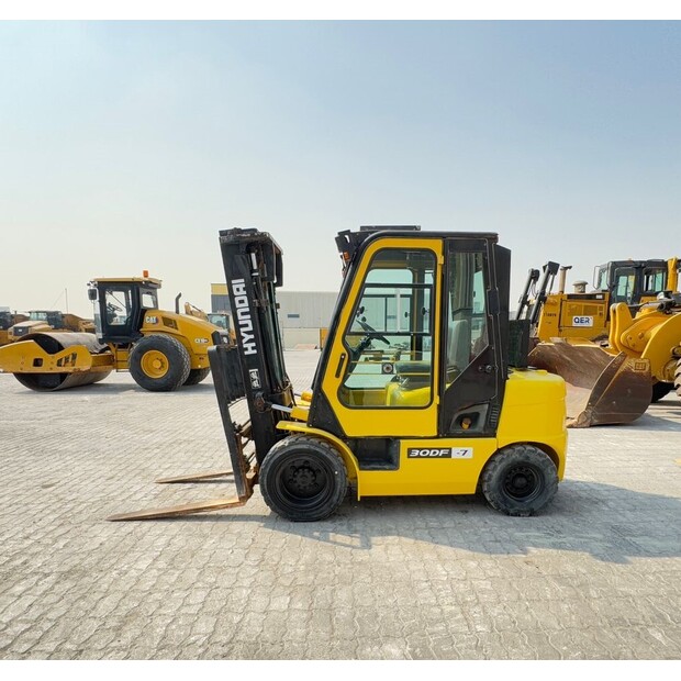 2016 Hyundai 30DF-7-43287390